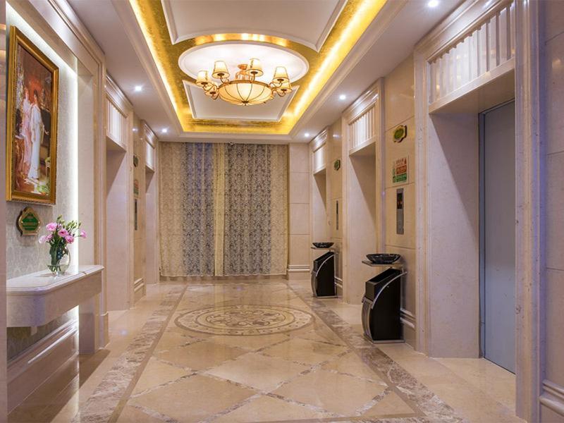 Vienna International Hotel Shenzhen Qianhai Bagian luar foto