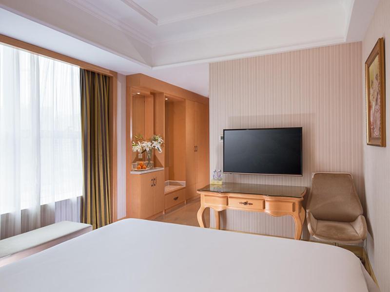 Vienna International Hotel Shenzhen Qianhai Bagian luar foto