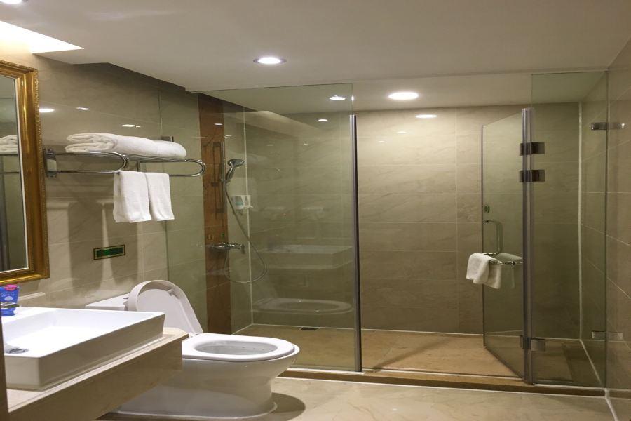 Vienna International Hotel Shenzhen Qianhai Bagian luar foto