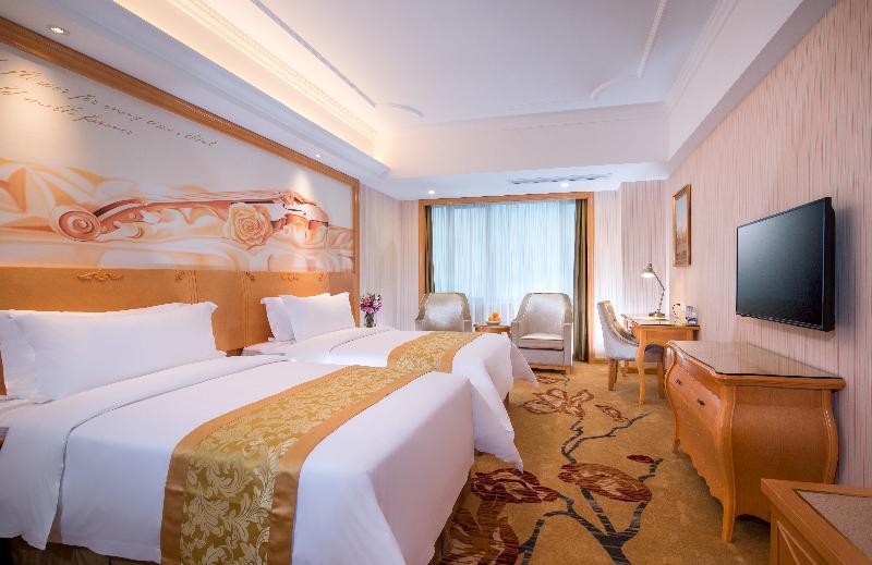 Vienna International Hotel Shenzhen Qianhai Bagian luar foto
