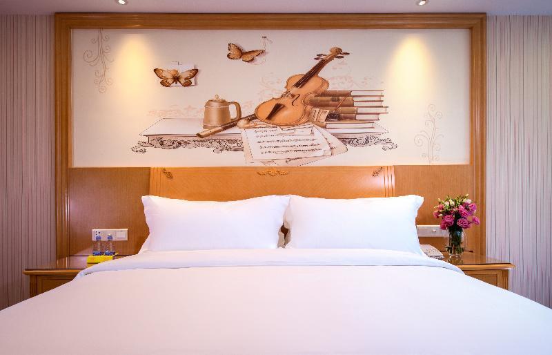 Vienna International Hotel Shenzhen Qianhai Bagian luar foto
